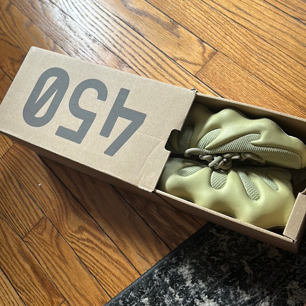 Yeezy 450 size 6